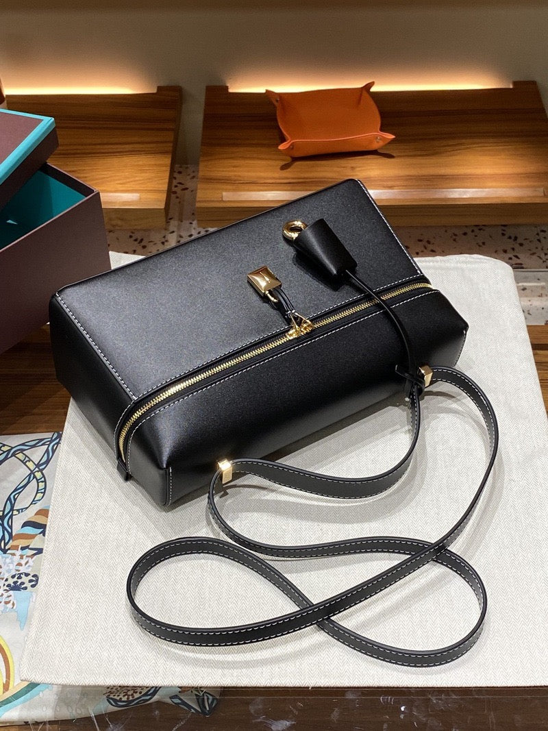 LOUI BLACK 27 IN CALFSKIN LEATHER
