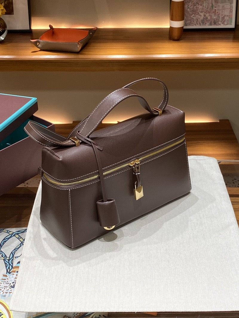 LOUI EBONY 27 IN CALFSKIN LEATHER
