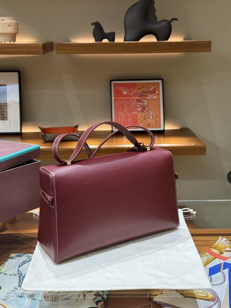 LOUI WINE 27 CALFSKIN LEATHER