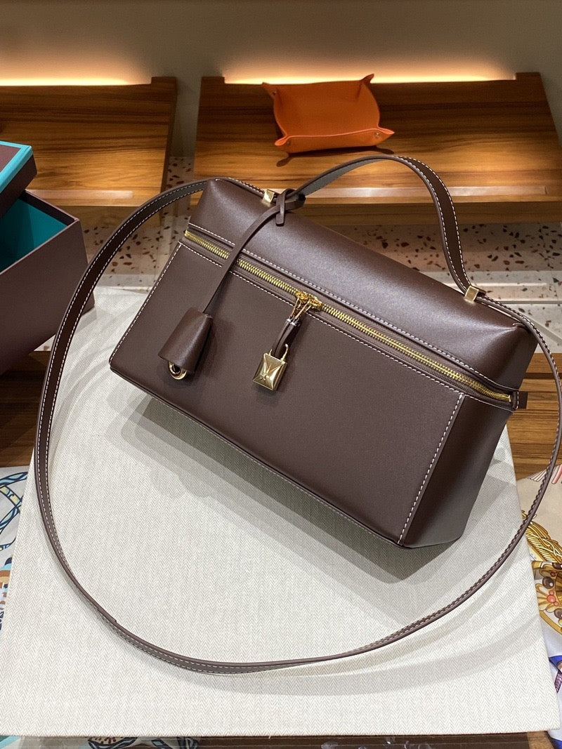 LOUI EBONY 27 IN CALFSKIN LEATHER