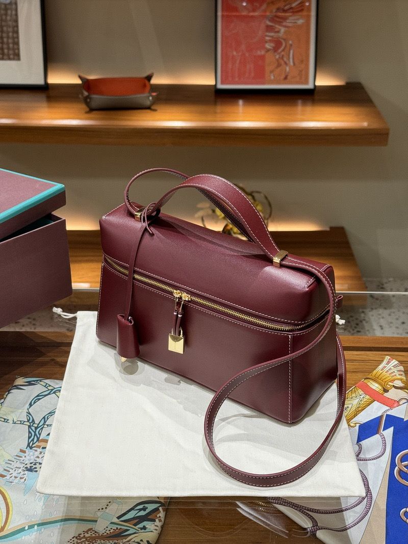 LOUI WINE 27 CALFSKIN LEATHER